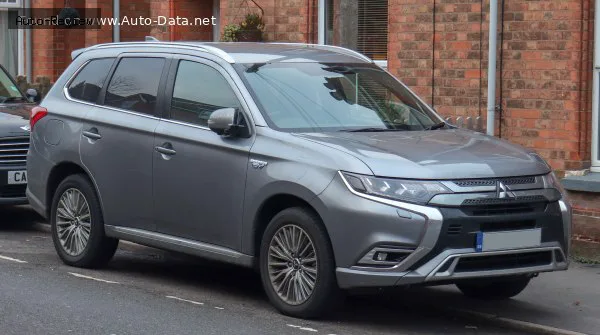 Mitsubishi Outlander Outlander III (facelift 2018) 2.4 MIVEC (224 лс) Plug-in Hybrid 4WD 2018 - 2021 — фото 2