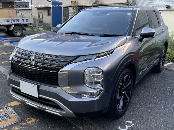 Mitsubishi Outlander Outlander IV 2.4 MIVEC (252 лс) Plug-in Hybrid 4WD 2021 - 2024 — фото 2