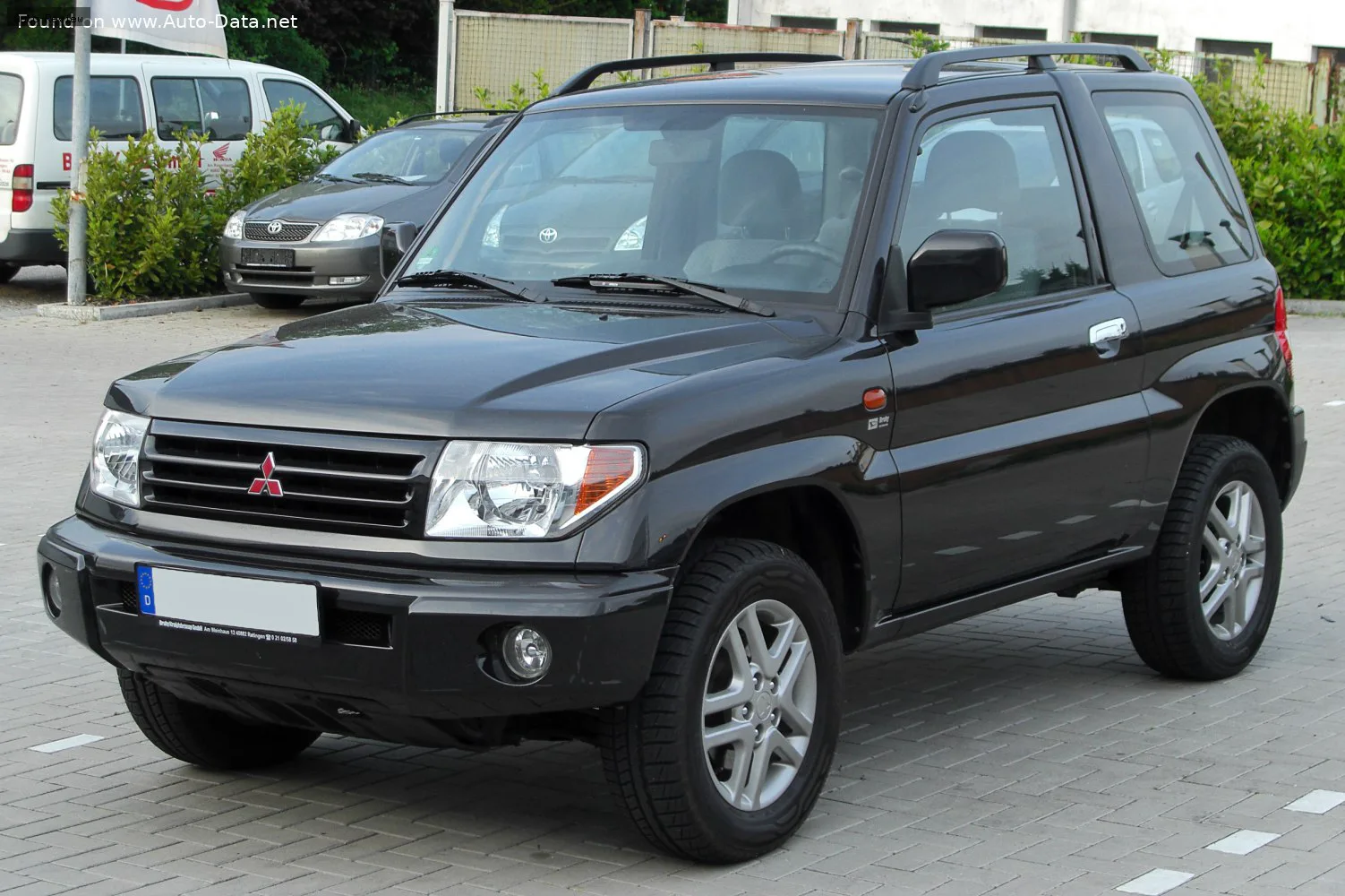 Mitsubishi Pajero Pajero Pinin (H60) 2.0 GDI 16V (129 лс) 5dr Automatic 1999 - 2006