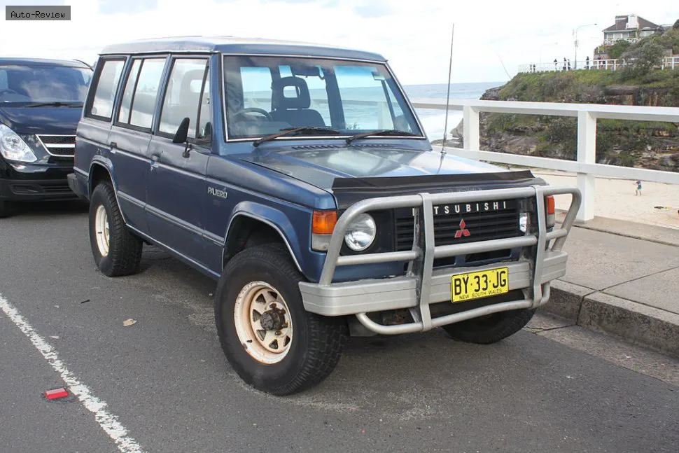 Mitsubishi Pajero Pajero I (L04_G,L14_G) 2.5 TD (L044G,L049G) (95 лс) 1989 - 1990