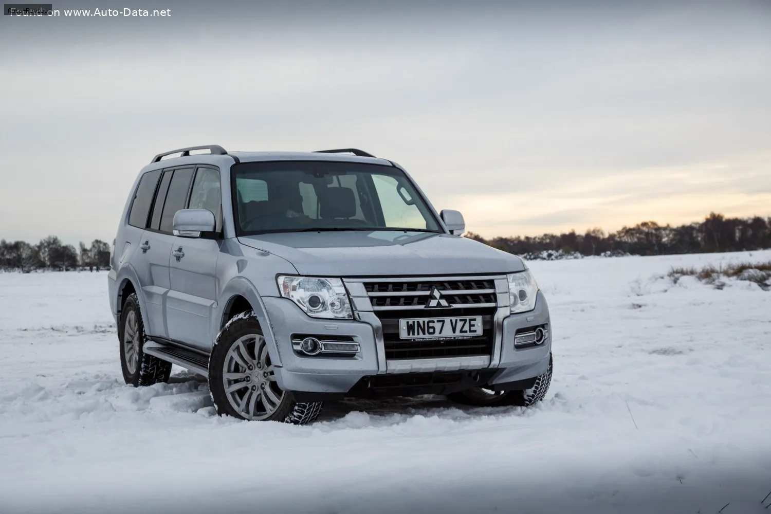 Mitsubishi Shogun Shogun IV (5-door, facelift 2014) 3.2 DI-D (187 лс) Super Select 4WD INVECS-II 2014 - 2019