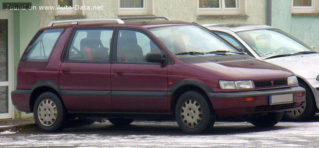 Mitsubishi Space Wagon Space Wagon II 2.0 TD GLX (N38W) (82 лс) 1992 - 1998