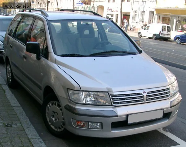 Mitsubishi Space Wagon Space Wagon III 2.4 GDI 4x4 (150 лс) 1998 - 2002 — фото 2