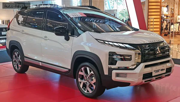 Mitsubishi Xpander Xpander Cross (facelift 2022) 1.5 MIVEC (105 лс) 2022 - 2025 — фото 2