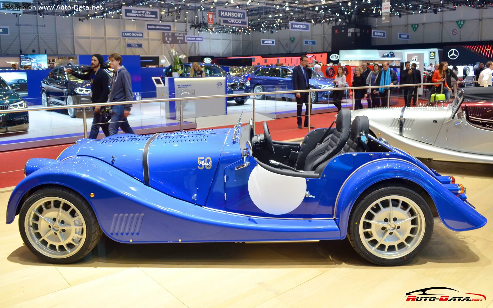 Morgan Plus 8 Plus 8 (2012) 4.8 V8 (367 лс) Automatic 2012 - 2018