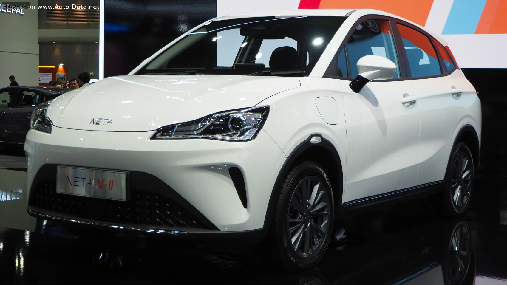 Neta V V-II (facelift 2024) 36.1 kWh (95 лс) 2024 -