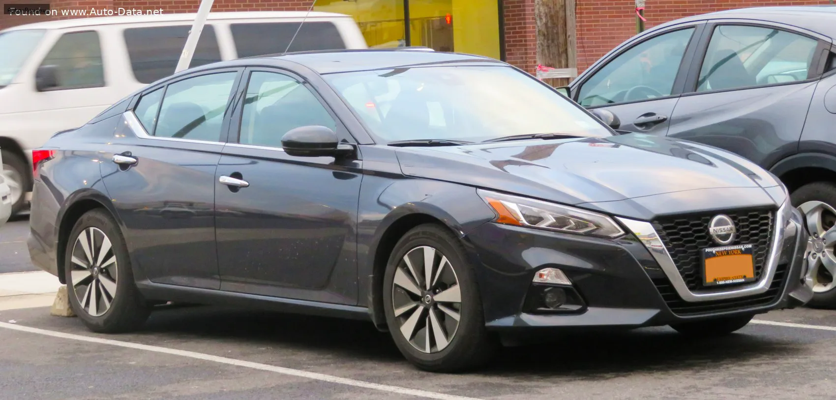 Nissan Altima Altima VI 2.0 (248 лс) CVT 2018 - 2022 — фото 3