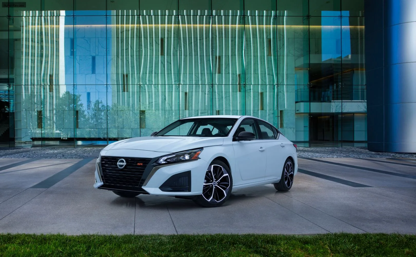 Nissan Altima Altima VI (facelift 2022) 2.0 VC-Turbo (236 лс) Xtronic 2022 -