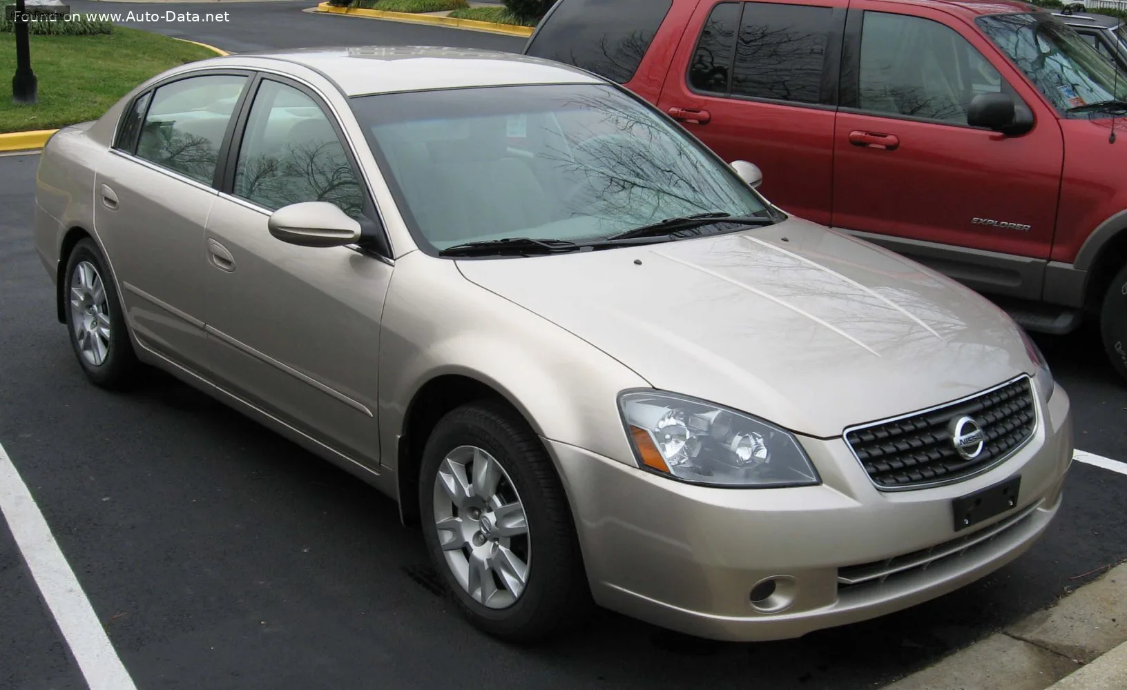 Nissan Altima Altima III 3.5 i V6 24V (248 лс) 2002 - 2006 — фото 3