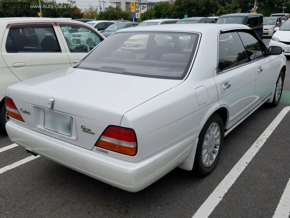 Nissan Cedric Cedric (Y32) Gran Turismo 2.0i V6 (125 лс) Automatic 1993 - 1995