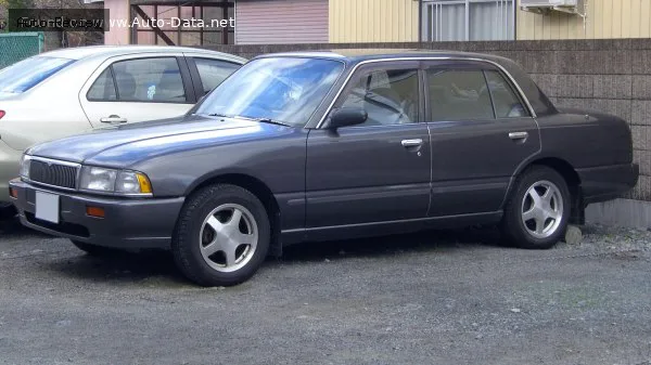 Nissan Crew Crew (K30) 2.0 i 12V (130 лс) Automatic 1994 - 1998 — фото 2