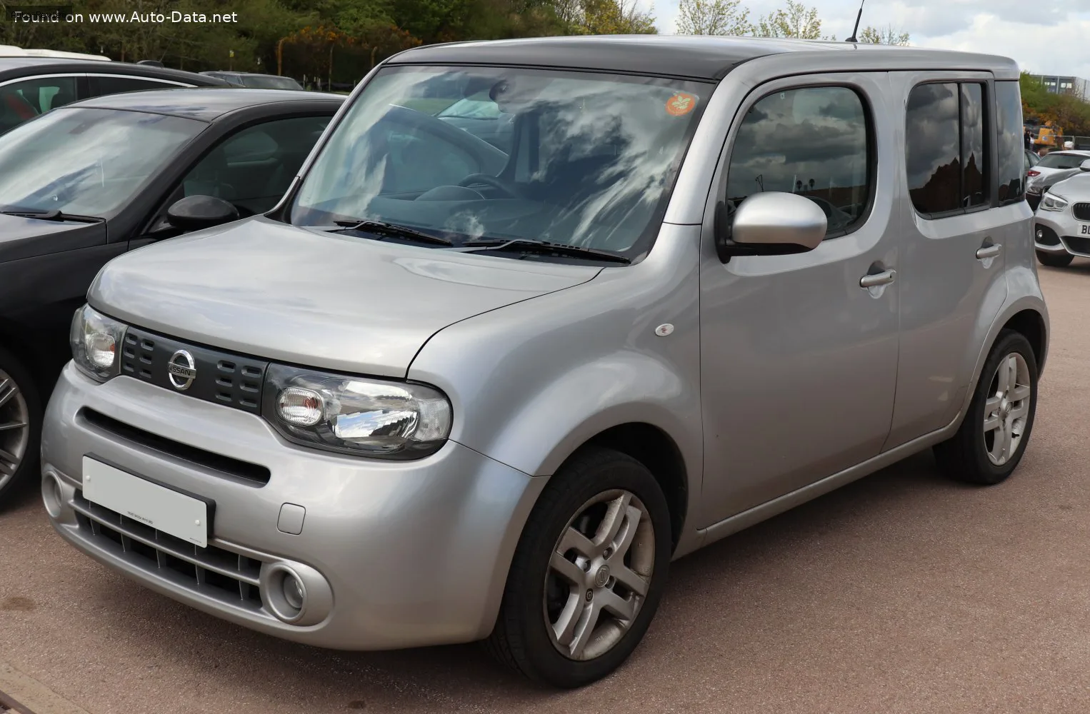 Nissan Cube Cube (Z12) 1.6 (110 лс) CVT 2010 - 2011 — фото 3