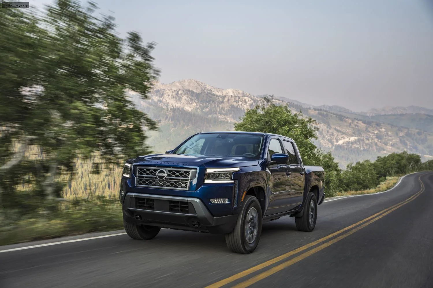 Nissan Frontier Frontier III King Cab 3.8 V6 (310 лс) 4x2 Automatic 2021 - 2024