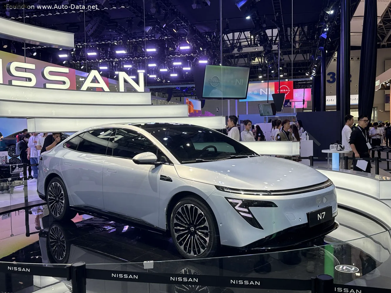 Nissan N7 N7 73 kWh (272 лс) 2025 -