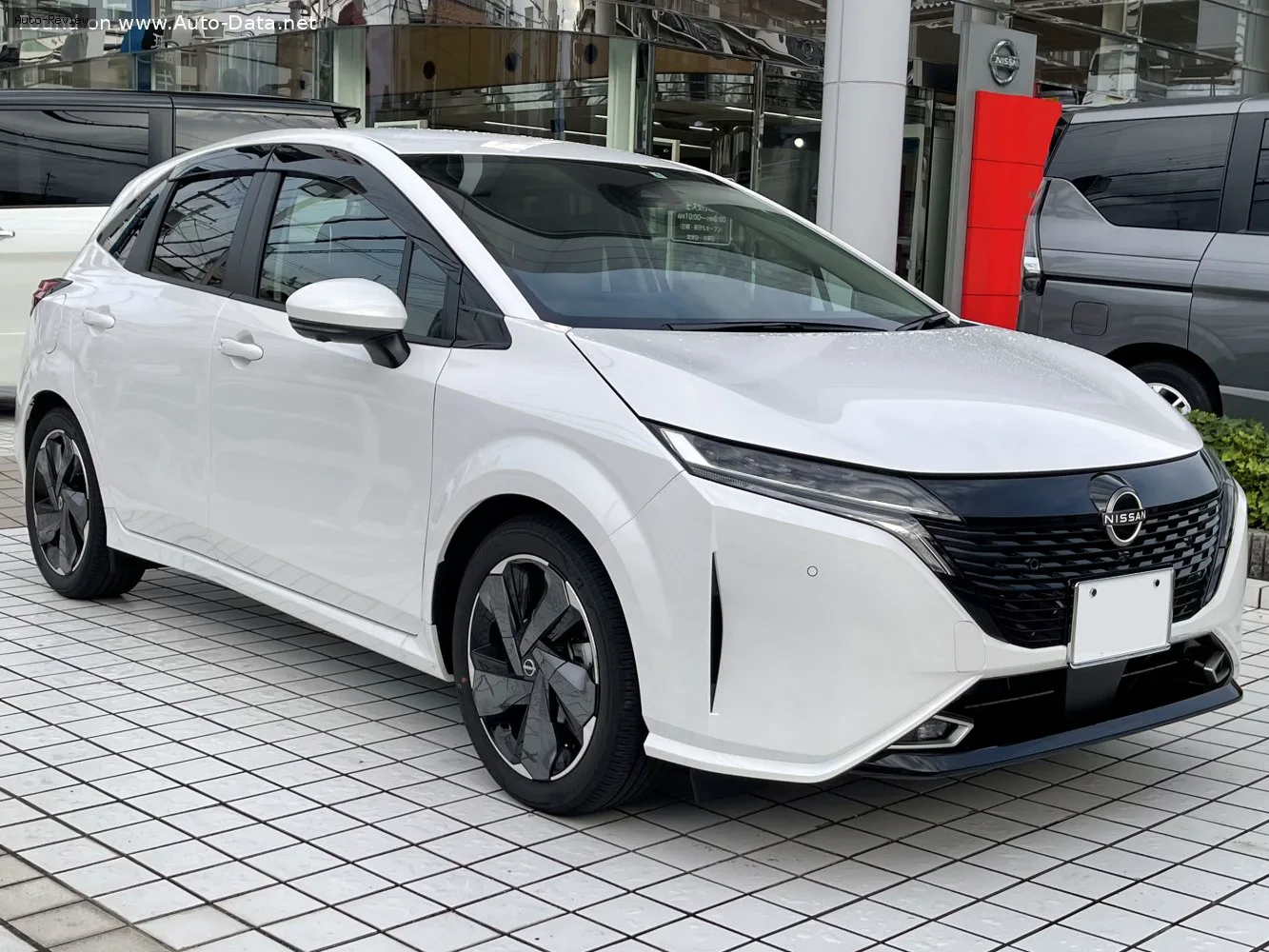 Nissan Note Note III (E13) Aura e-POWER 1.2 (204 лс) Hybrid 4WD Automatic 2021 -