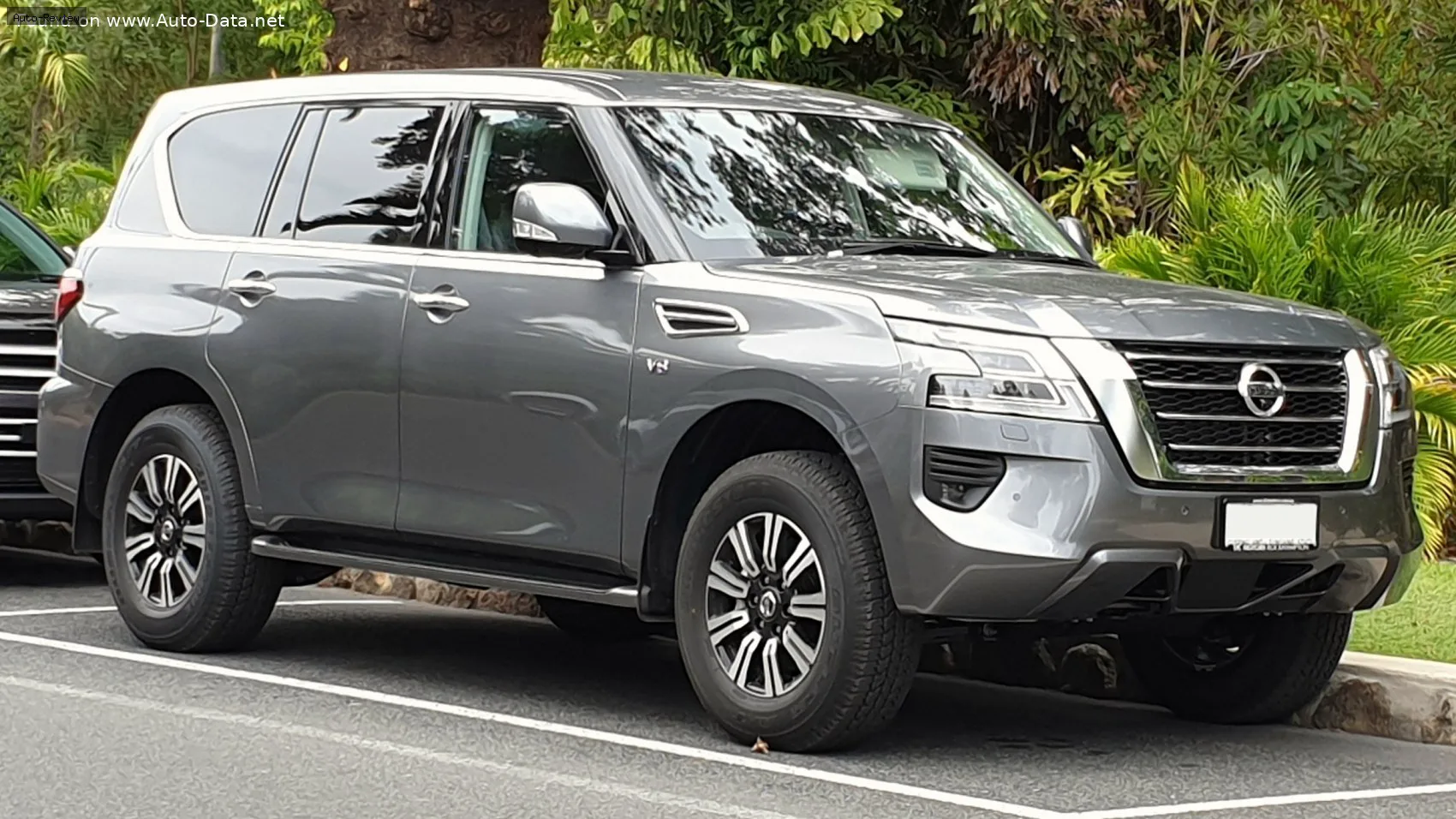 Nissan Patrol Patrol VI (Y62, facelift 2019) NISMO 5.6 V8 (428 лс) 4x4 Automatic 2021 - 2024