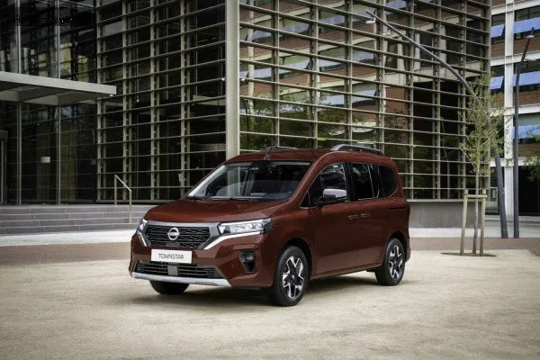 Nissan Townstar Townstar Van 1.3 DIG-T (130 лс) 2022 - — фото 2