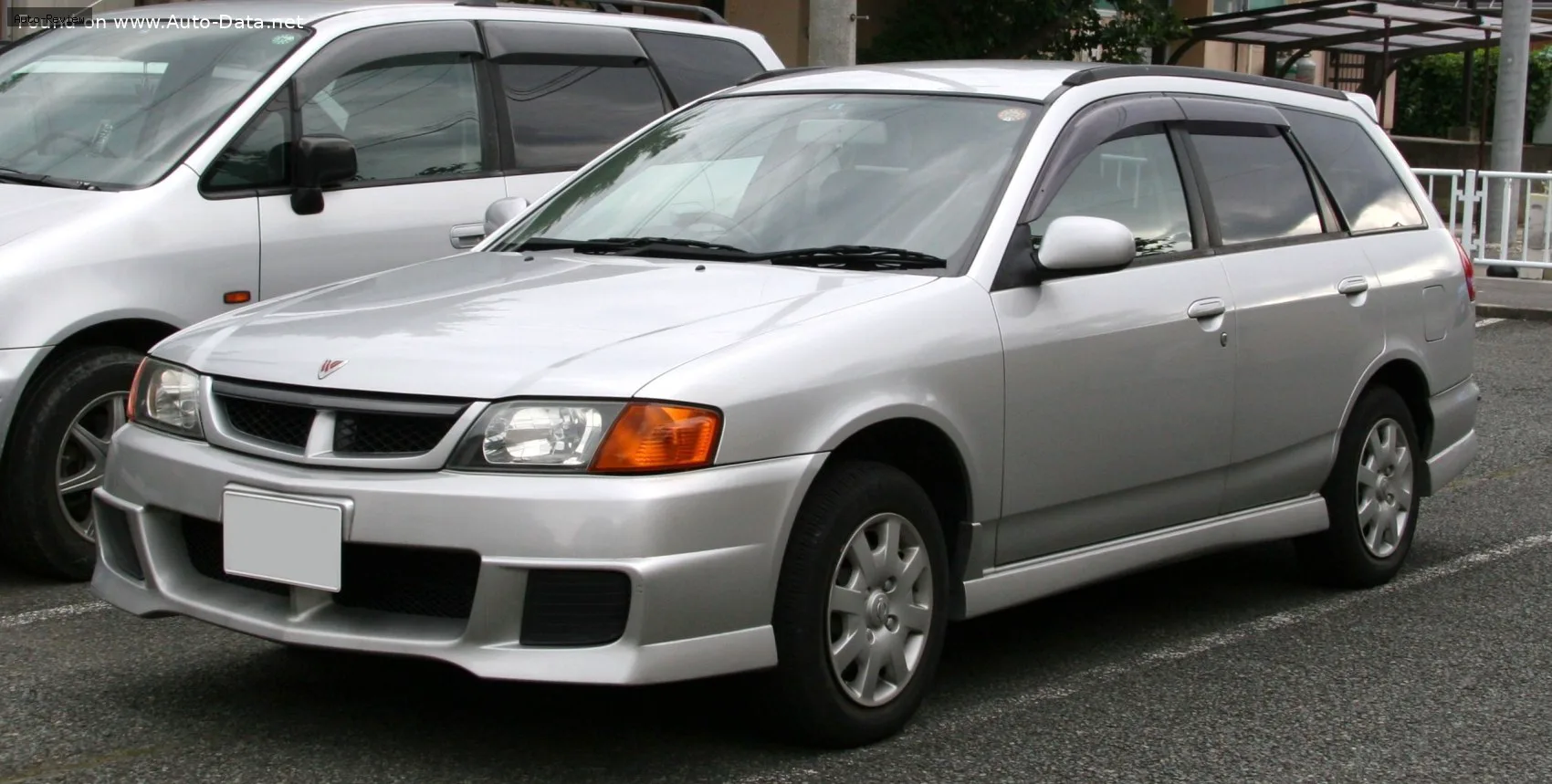Nissan Wingroad Wingroad (Y11) 1.5 i 16V X (105 лс) 1999 - 2005