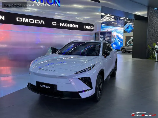 Omoda 5 5 (facelift 2024) 1.6 TGDi (147 лс) DCT 2024 - — фото 2