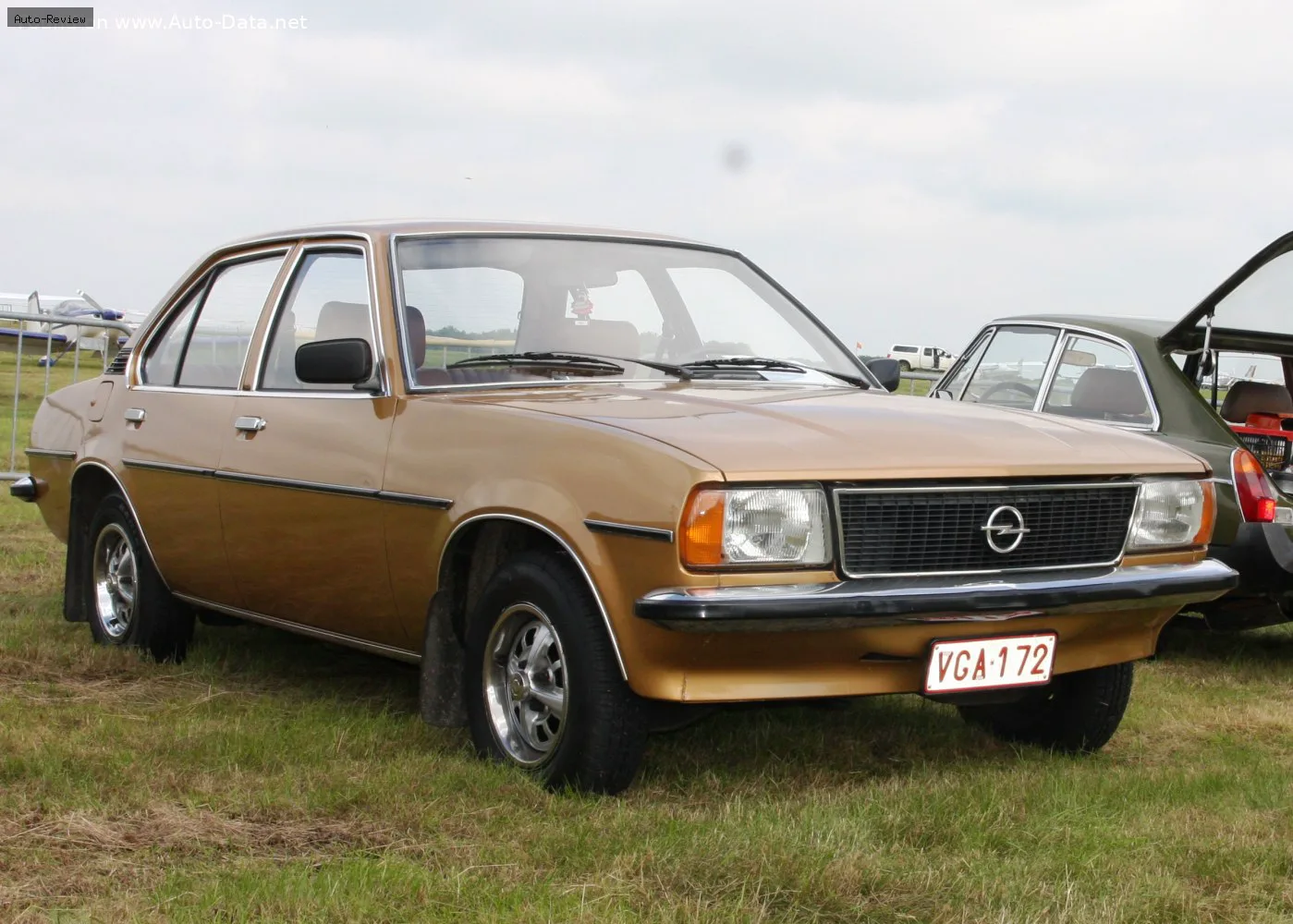 Opel Ascona Ascona B 2.0 D (58 лс) 1978 - 1979 — фото 3