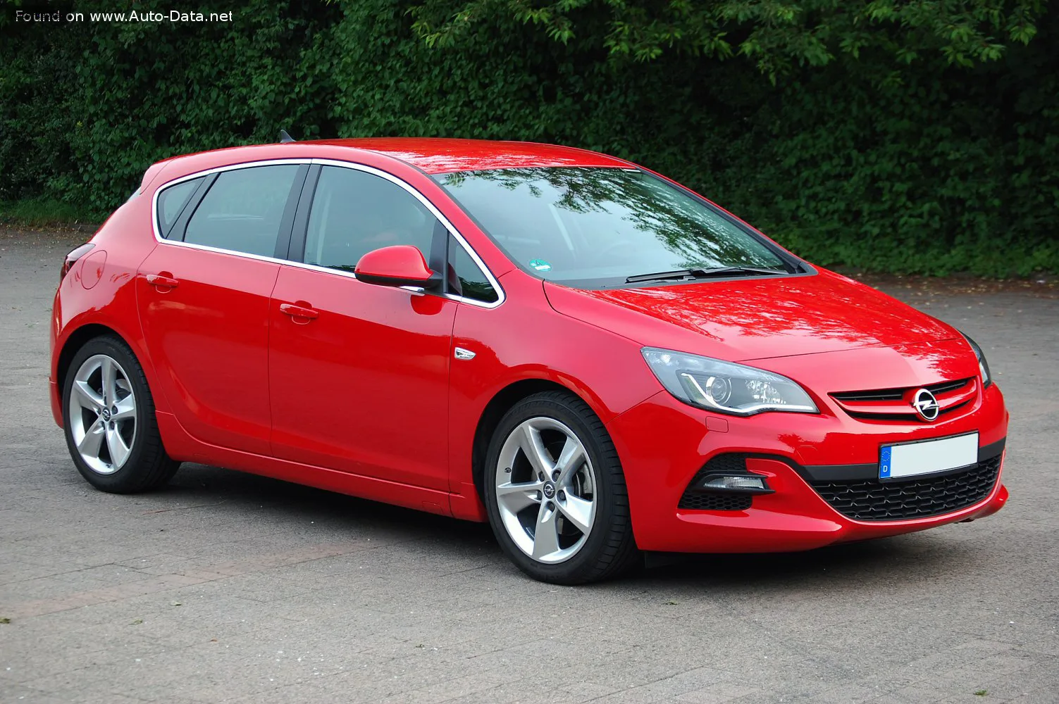 Opel Astra Astra J (facelift 2012) 1.4 (140 лс) Turbo Ecotec Automatic 2012 - 2015
