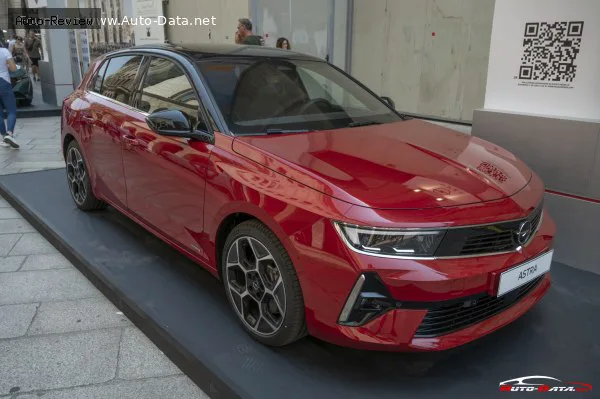 Opel Astra Astra L 1.6 Turbo (180 лс) Plug-in Hybrid Automatic 2021 - 2025 — фото 4