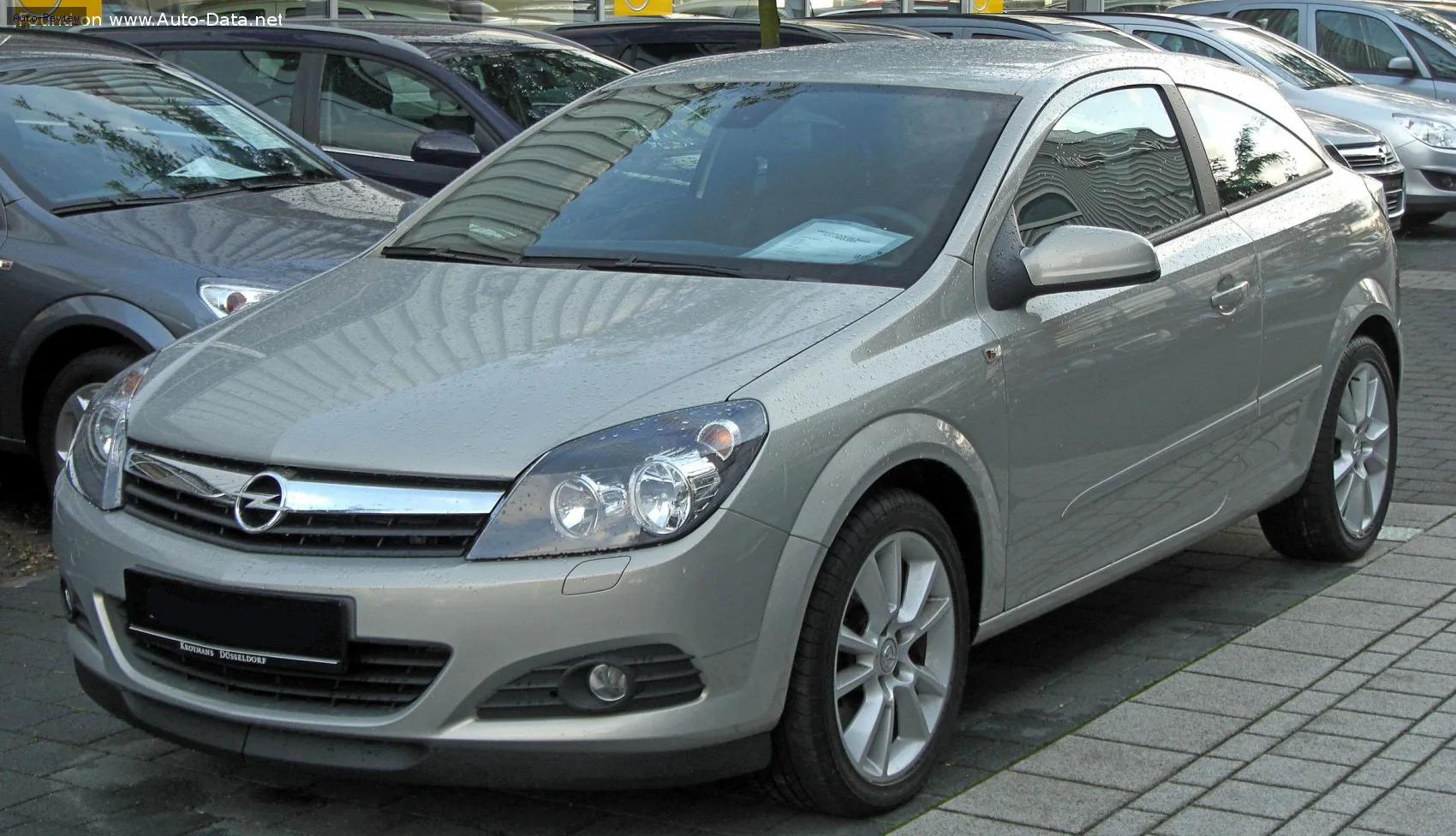 Opel Astra Astra H GTC 1.6i 16V (105 лс) 2005 - 2006