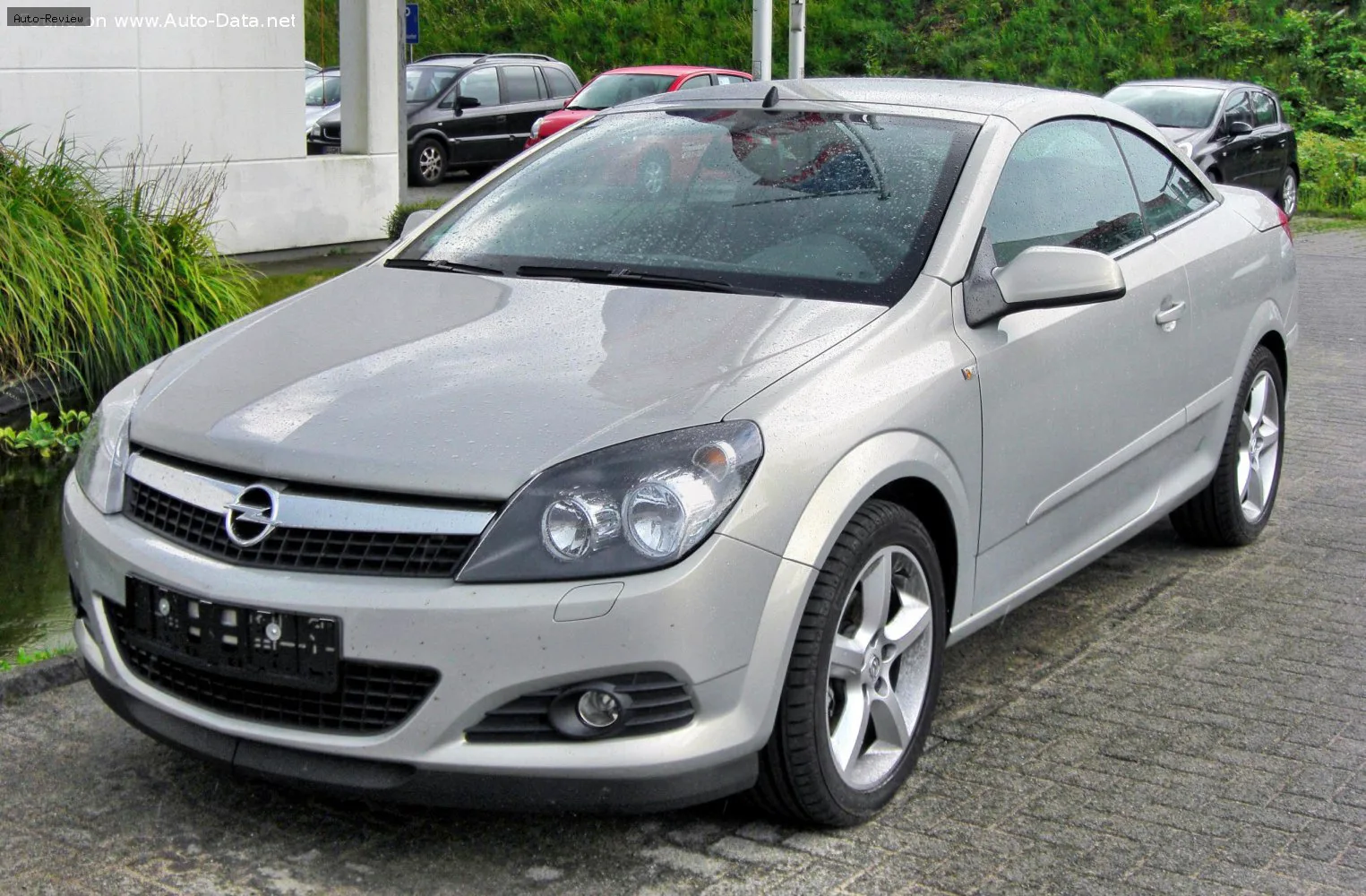 Opel Astra Astra H TwinTop 1.6i 16V ECOTEC (115 лс) 2010 - 2010