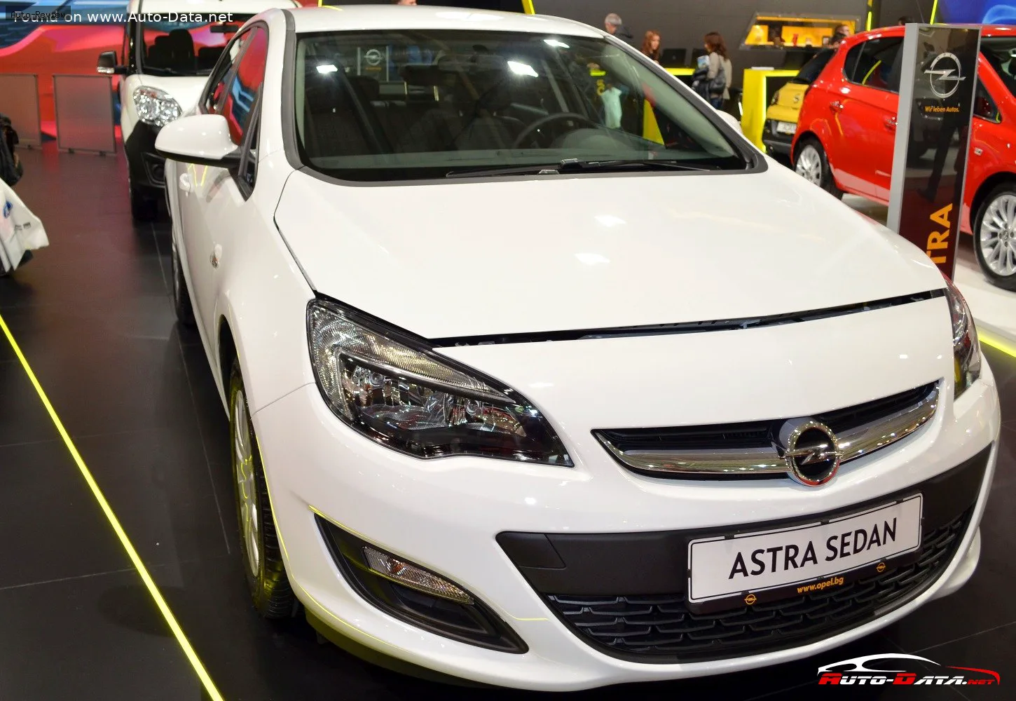 Opel Astra Astra J Sedan 1.7 CDTI (130 лс) 2012 - 2014