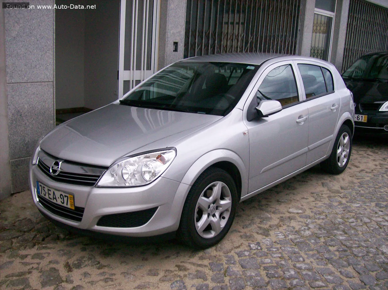 Opel Astra Astra H (facelift 2007) 1.9 CDTI ECOTEC (120 лс) 2007 - 2009