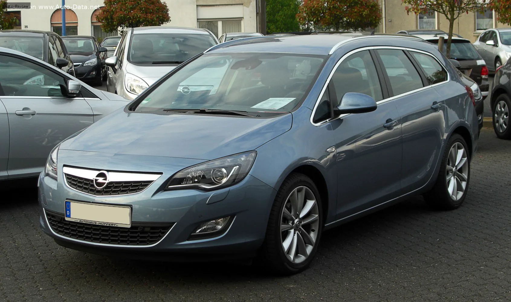 Opel Astra Astra J Sports Tourer 2.0 CDTI (160 лс) Automatic 2010 - 2012