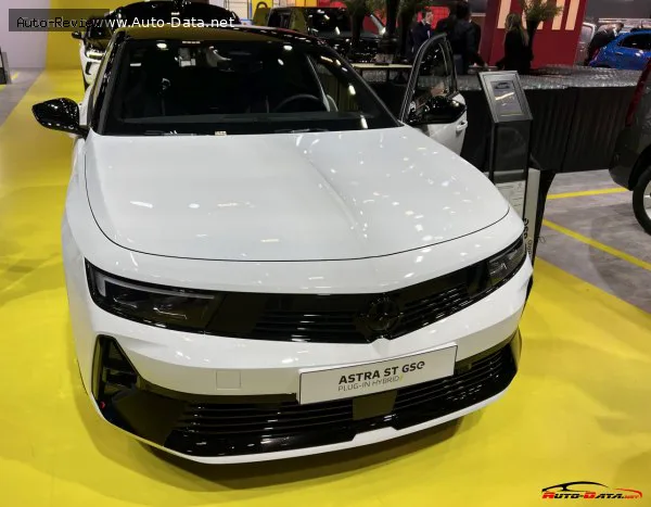 Opel Astra Astra L Sports Tourer GSe 1.6 Turbo (225 лс) Plug-in Hybrid Automatic 2023 - 2026 — фото 2