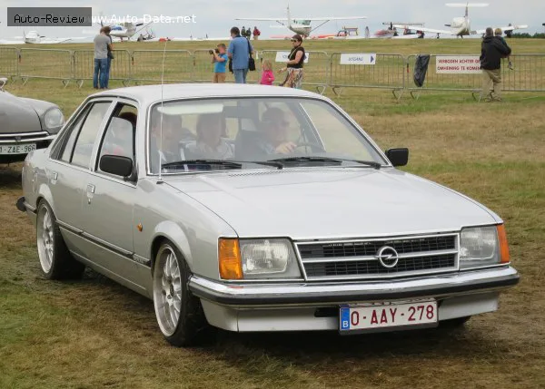 Opel Commodore Commodore C 2.5 S (115 лс) 1978 - 1982 — фото 2