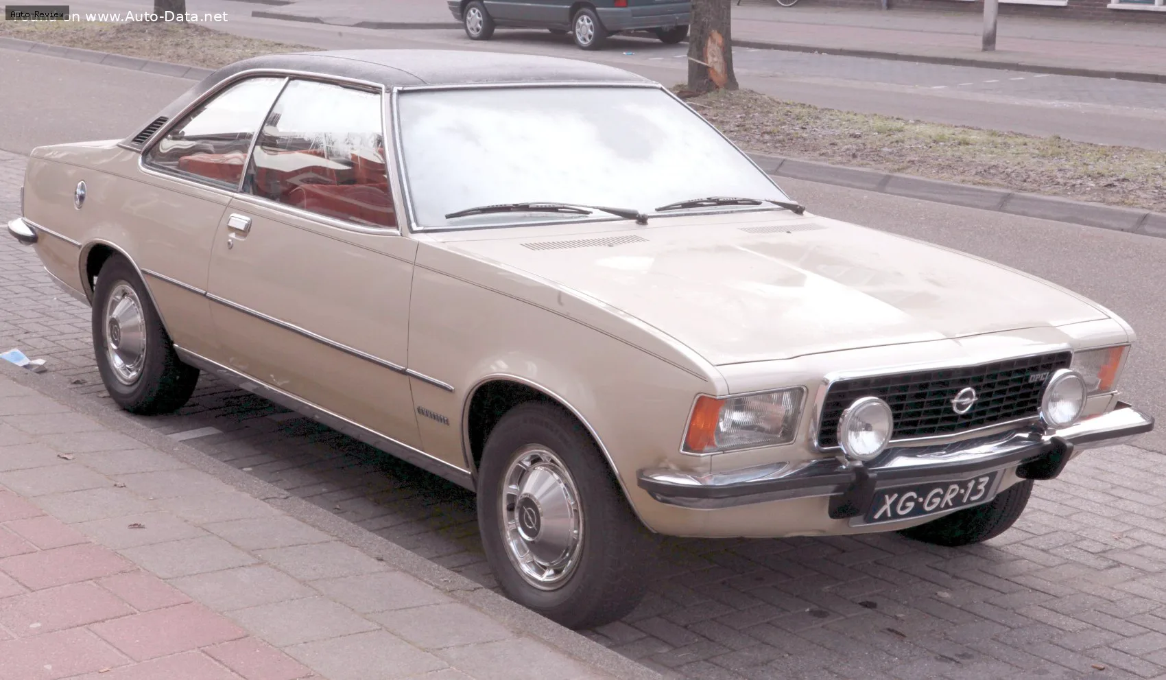 Opel Commodore Commodore B Coupe 2.8 GS/E (160 лс) 1973 - 1975 — фото 3