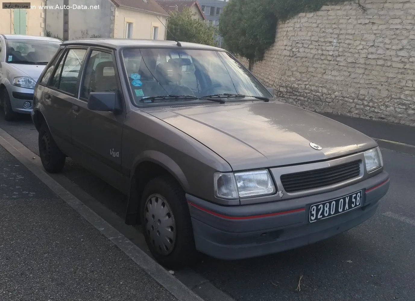Opel Corsa Corsa A (facelift 1990) 1.2i (45 лс) 1990 - 1993
