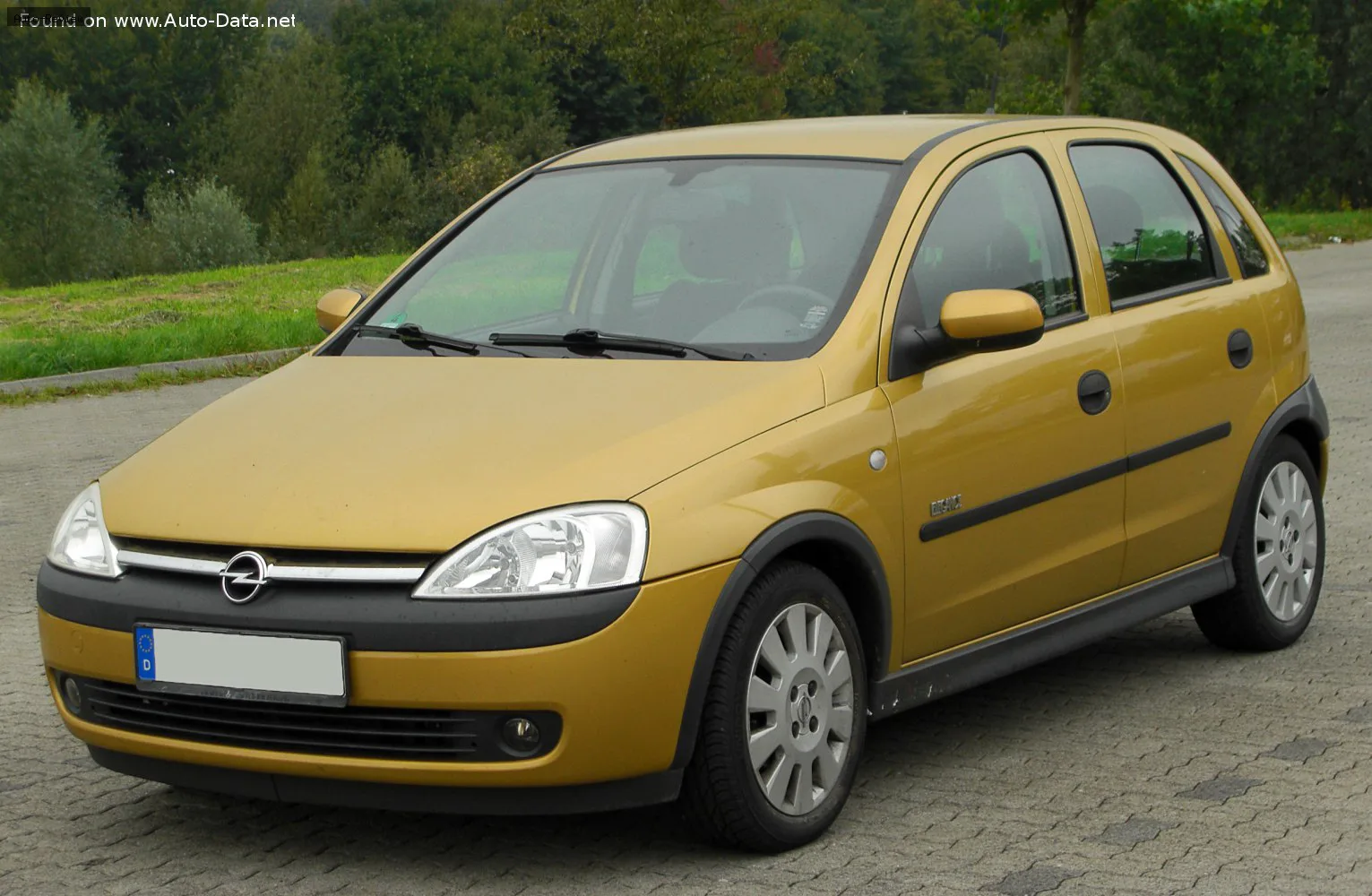 Opel Corsa Corsa C 1.8 16V (125 лс) 2001 - 2003