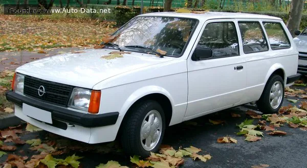 Opel Kadett Kadett D Caravan 1.2 S (60 лс) 1979 - 1984 — фото 3