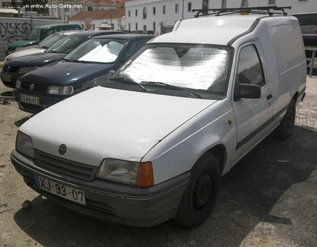 Opel Kadett Kadett E Combo 1.6 D (54 лс) 1986 - 1988
