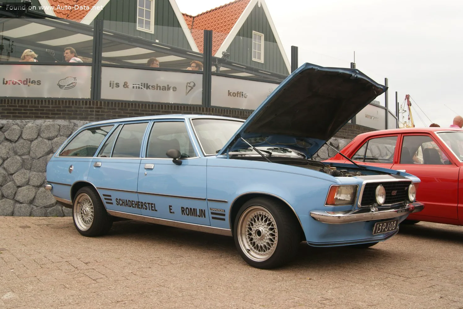 Opel Rekord Rekord D Coupe 1.9 (90 лс) 1975 - 1977 — фото 3