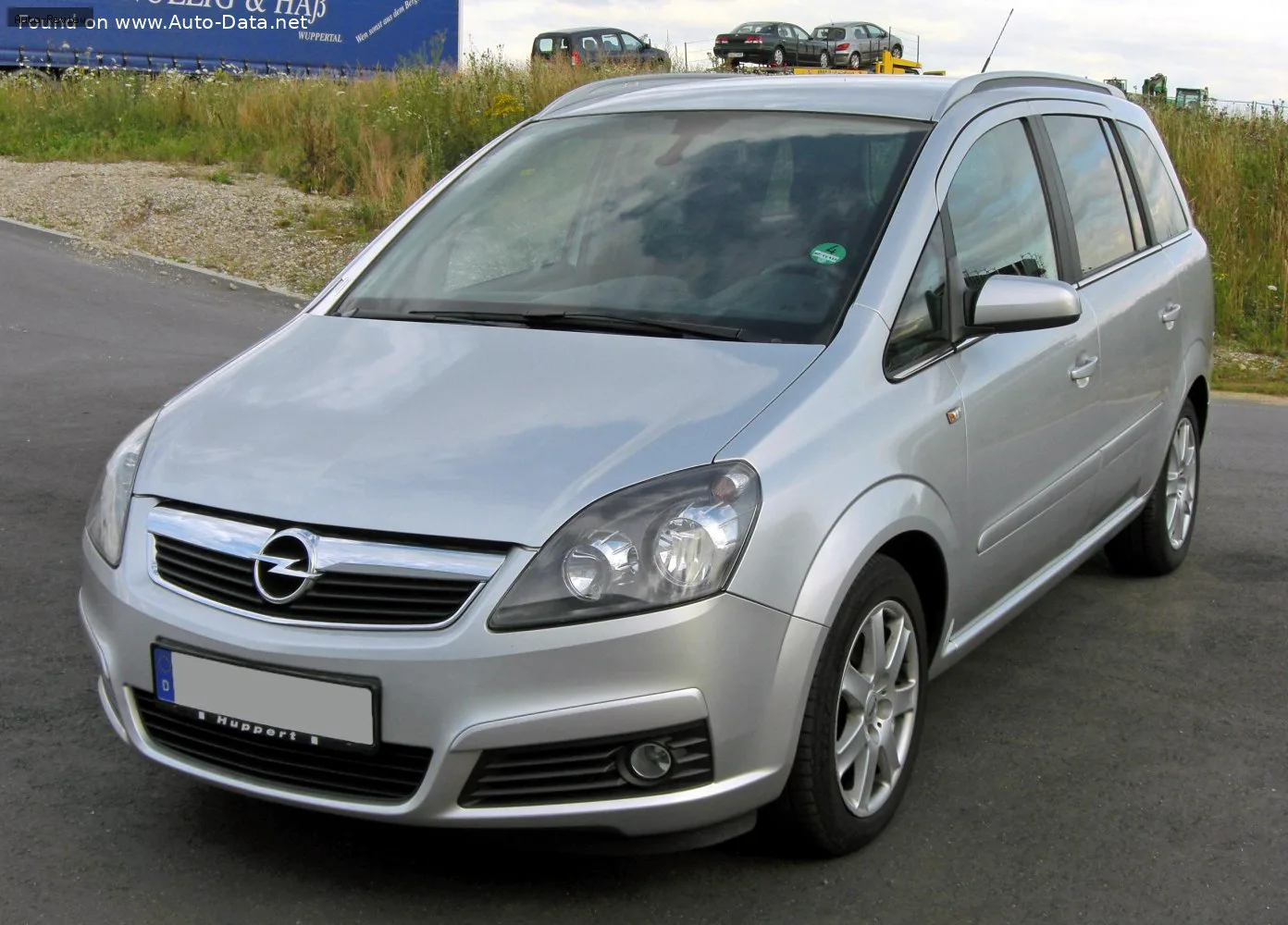 Opel Zafira Zafira B 1.9 CDTI (150 лс) 2005 - 2008