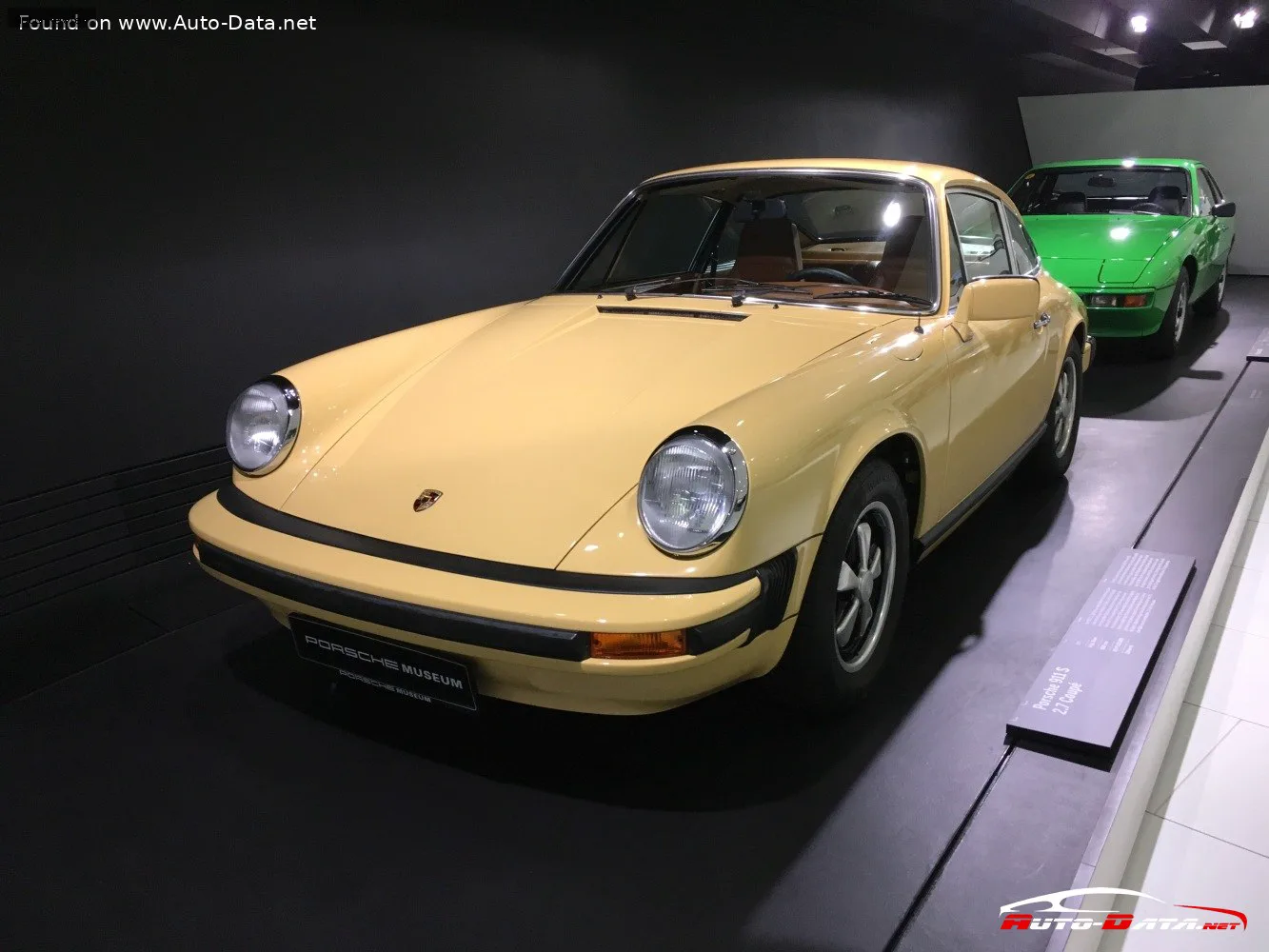 Porsche 911 911 Coupe (G) 3.0 SC (180 лс) 1977 - 1979 — фото 3