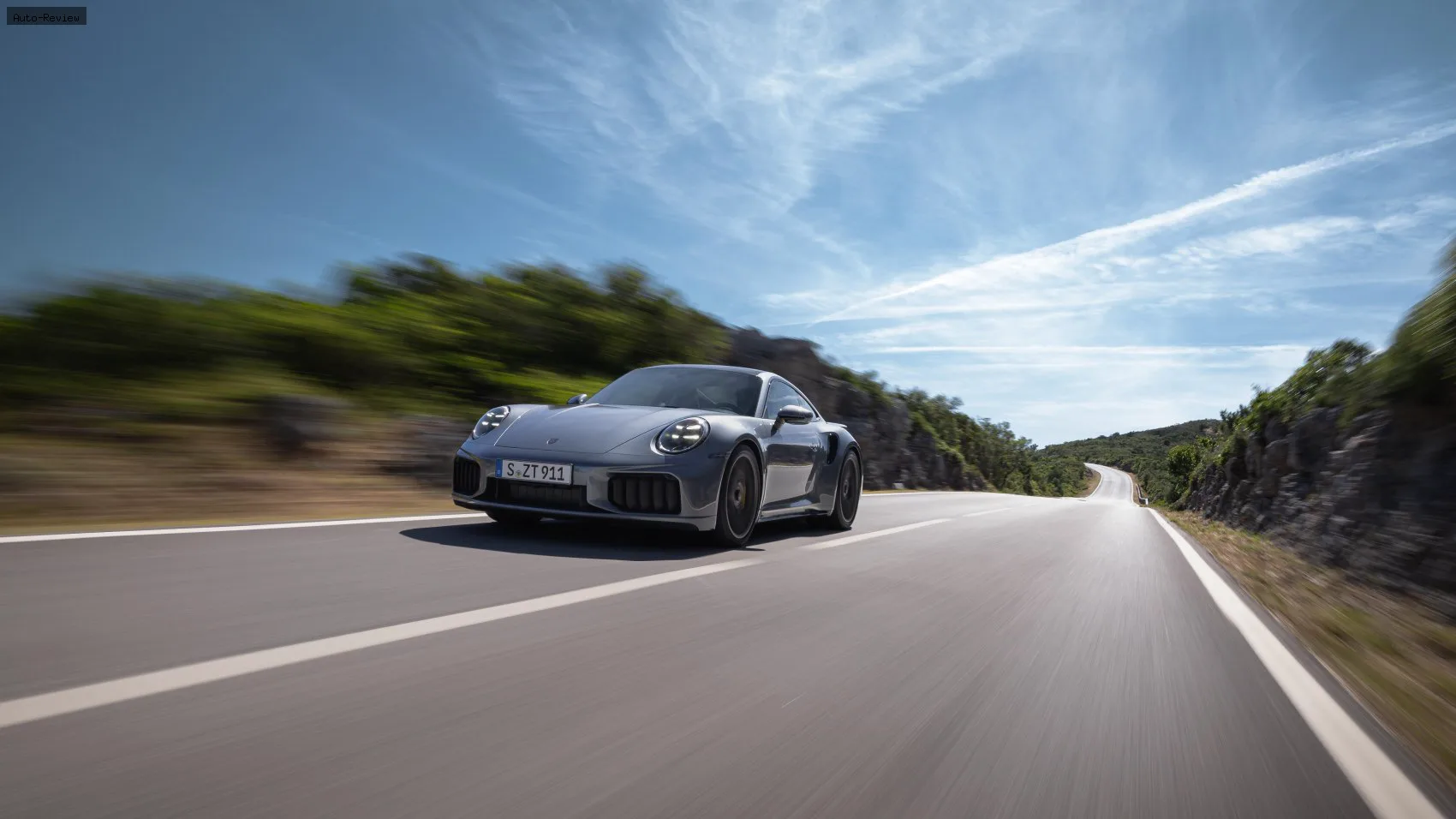 Porsche 911 911 Cabriolet (992, facelift 2024) Turbo S 3.6 (711 лс) T-Hybrid PDK 2025 -