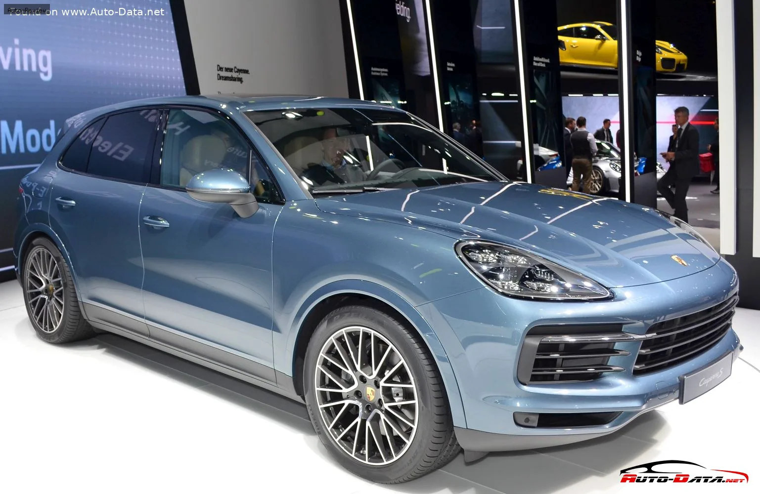 Porsche Cayenne Cayenne III 3.0 V6 (462 лс) E-Hybrid Tiptronic S 2020 - 2023 — фото 2