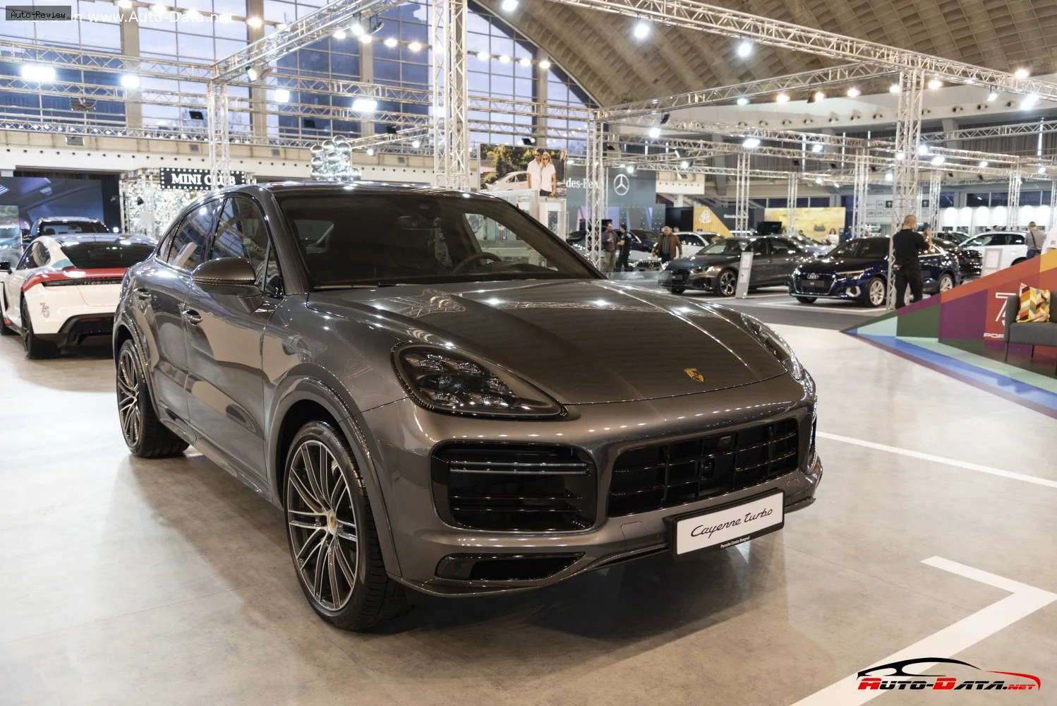 Porsche Cayenne Cayenne III Coupe Turbo 4.0 V8 (550 лс) Tiptronic S 2019 - 2023