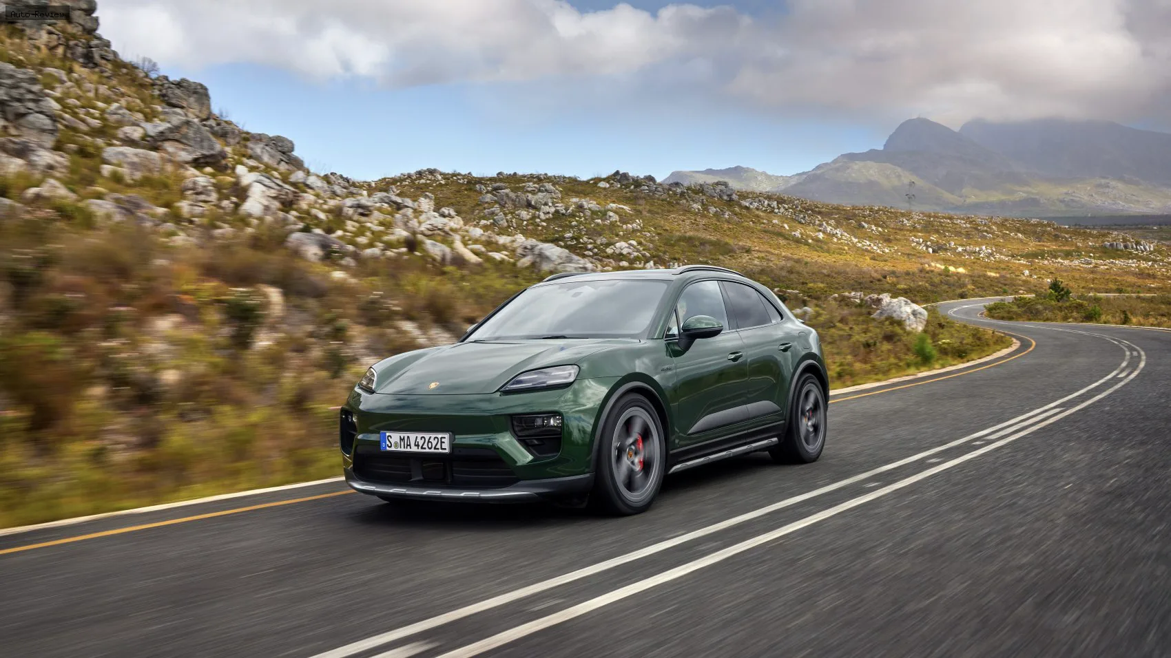 Porsche Macan Macan II Electric 4S 100 kWh (516 лс) 2024 -