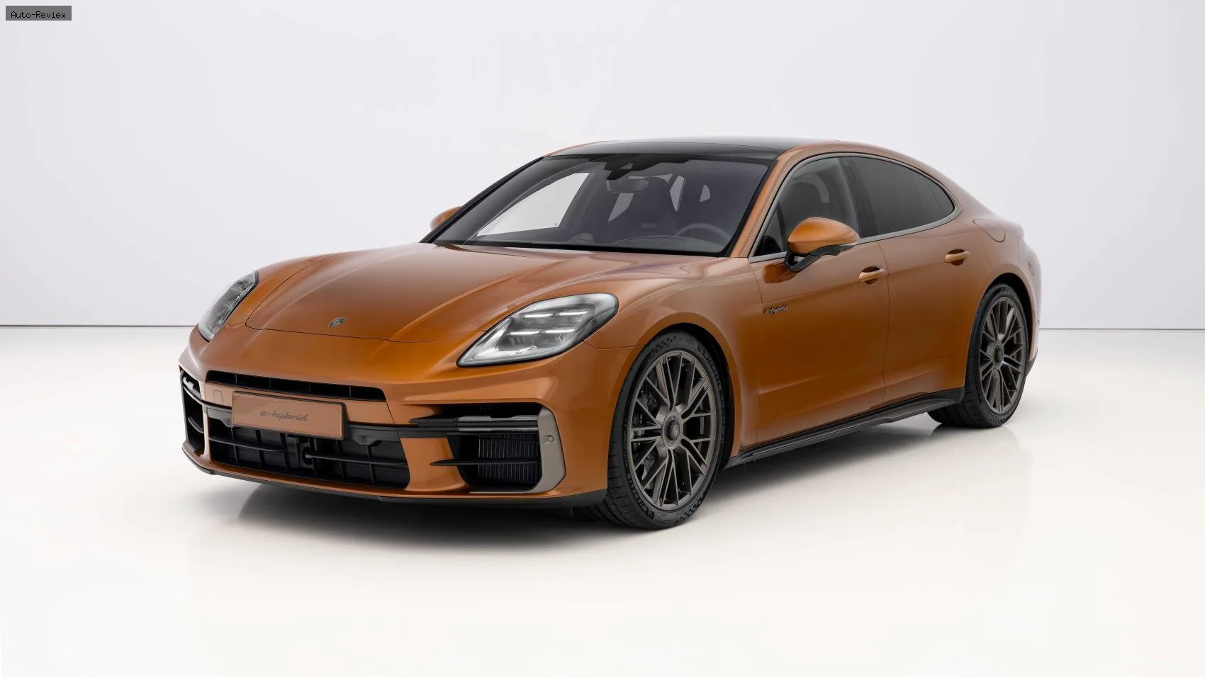 Porsche Panamera Panamera (G3) Turbo 4.0 V8 (680 лс) E-Hybrid PDK 2023 -