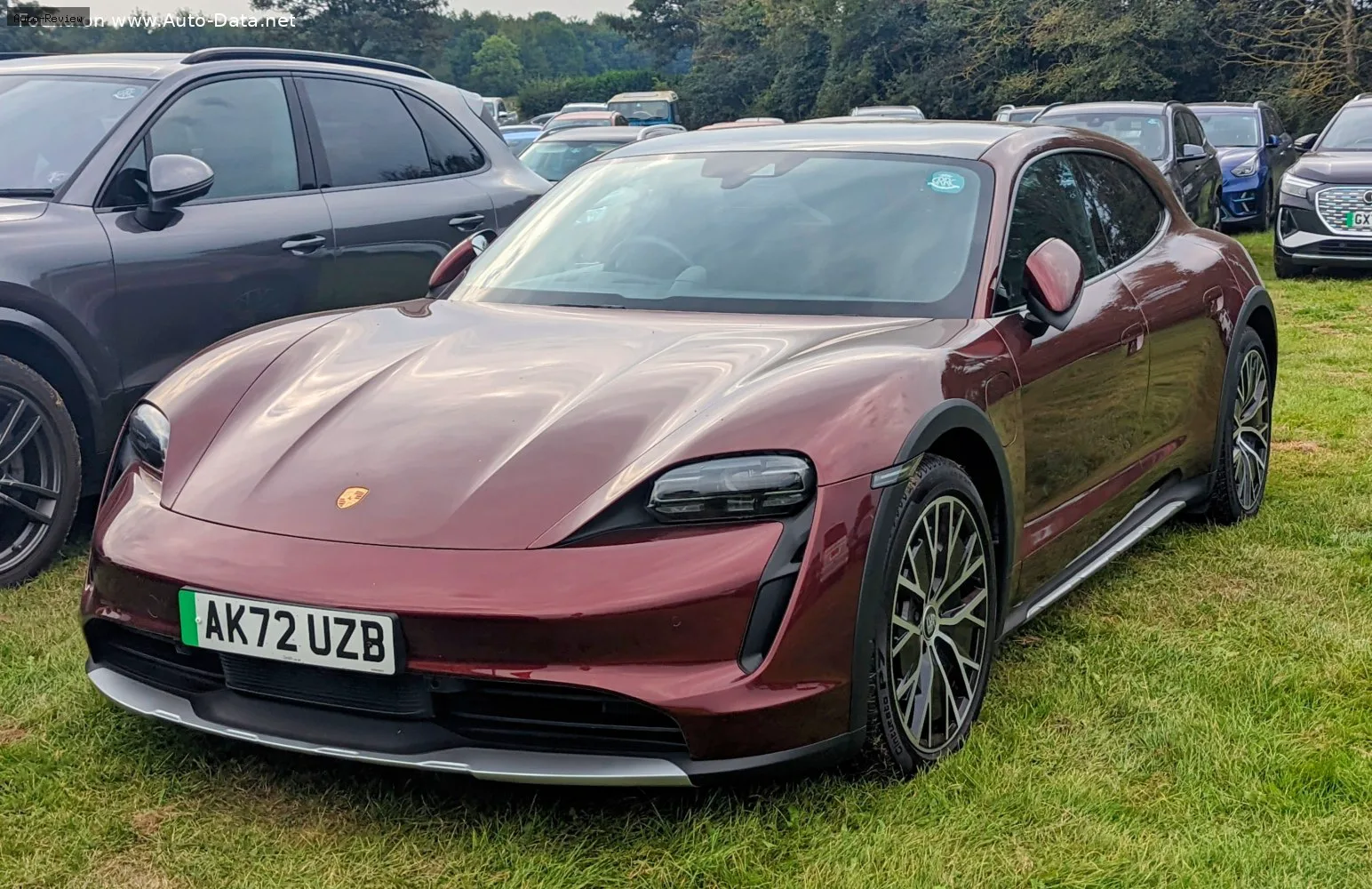 Porsche Taycan Taycan Cross Turismo (Y1A) 4 93.4 kWh (476 лс) 2021 - 2024