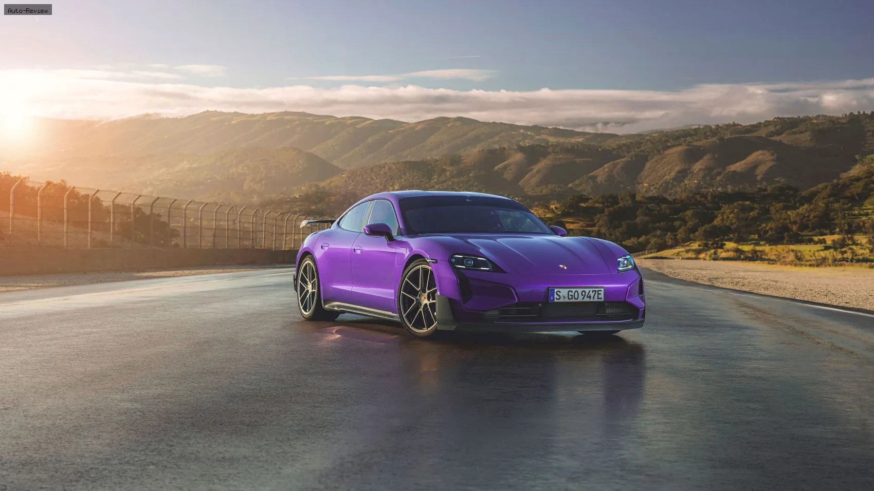 Porsche Taycan Taycan (Y1A, facelift 2024) Turbo GT with Weissach Package 105 kWh (1034 лс) 2024 -