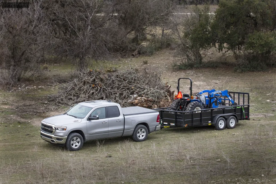 RAM 1500 1500 Quad Cab Long (DT) 3.6 Pentastar V6 eTorque (305 лс) 4WD Automatic 2018 - 2024 — фото 2