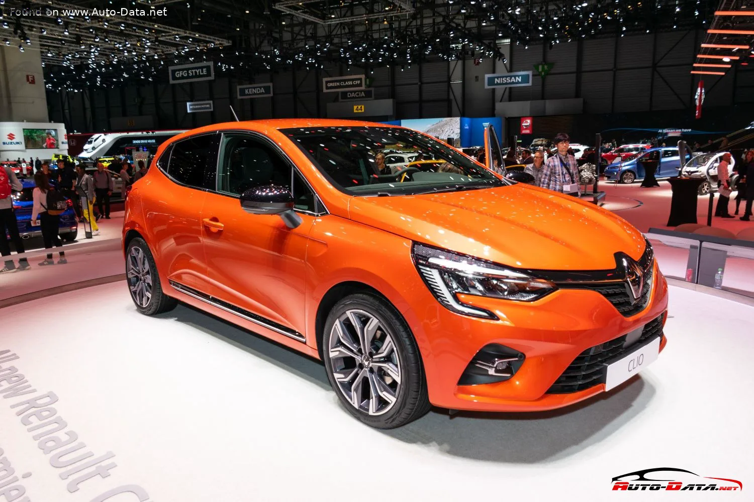 Renault Clio Clio V (Phase I) 1.0 TCe (100 лс) CVT 2019 - 2020 — фото 3